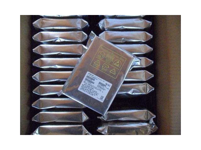 HITACH DESKSTAR 3TB 7200RPM 64MB CACHE  6GB PER SECOND DAT TRANSFER RATE 3.5 INCH HARD DRIVE HDS723030ALA640