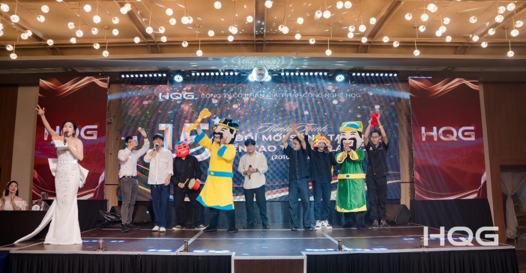 Team 3 Những cánh én mùa xuân - Đêm hội gắn kết Year End Party 2025